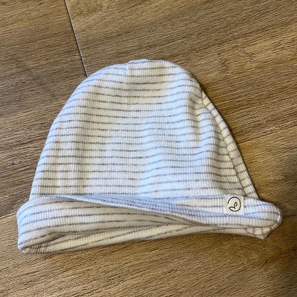 🟠Baby toque size 3 to 6 months - Picture 1 of 1